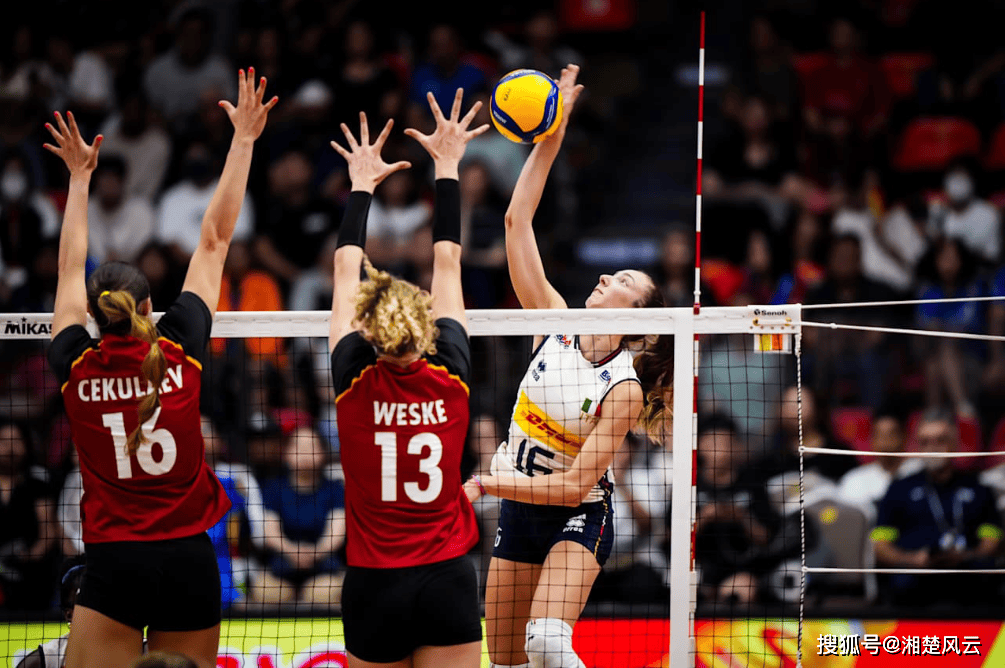 世锦赛:意大利女排3-0德国队,埃格努轰21分,八强已经产生三席